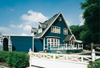 Holzhaus mit blauer Fassade, Osmo